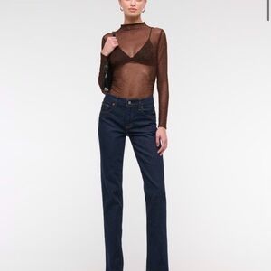 The 90s straight jeans